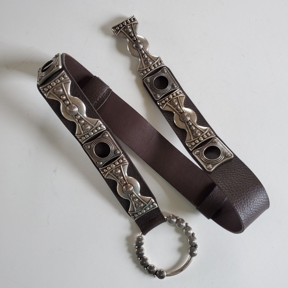 Chicos brown adjustable leather statement belt size m/l